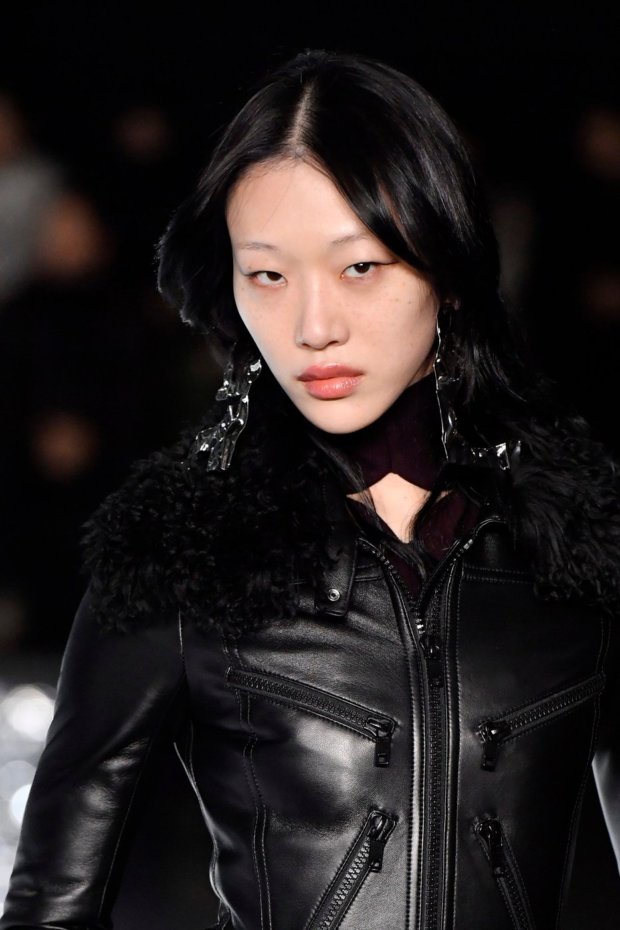 래리살롱 이미지