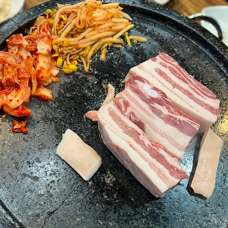 상규네돌판삼겹살 이미지