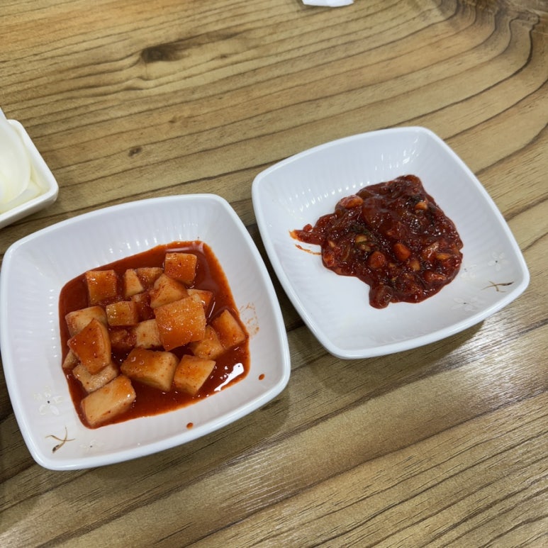 순수한우국밥 이미지
