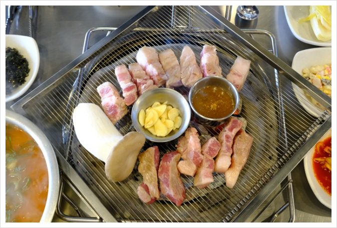 목살집 이미지