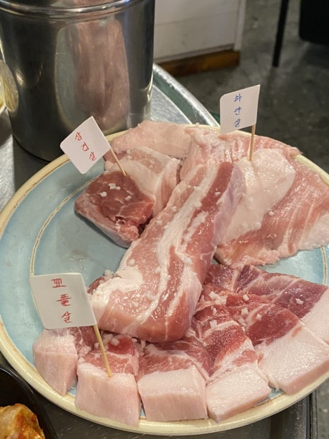넙딱집 이미지