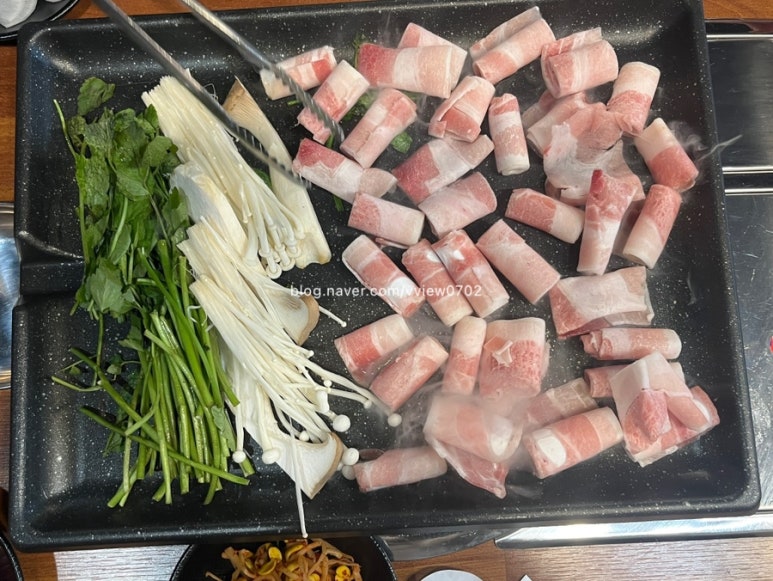 대패어때 이미지