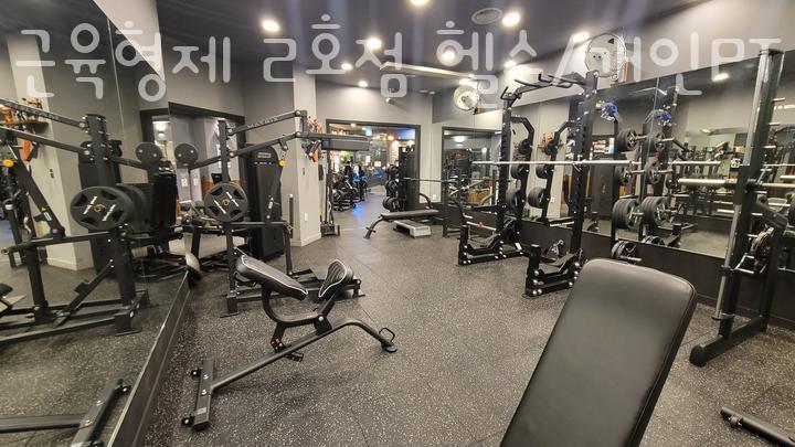 근육형제 이미지