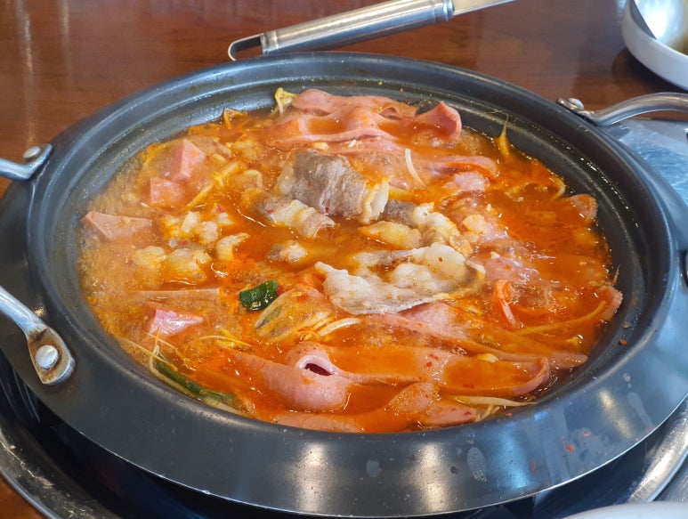 부대찌개VS삼겹살해뜰면 이미지