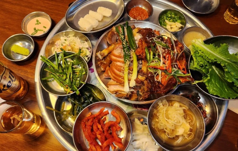 완미족발 강남논현2호점 이미지