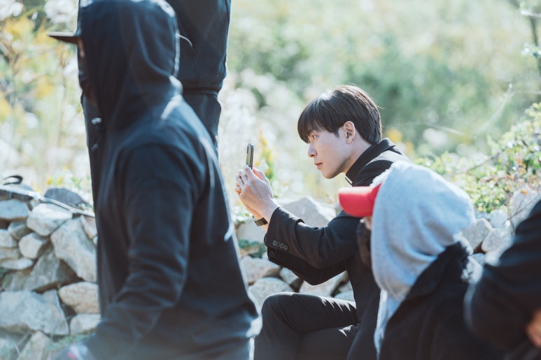 최윤 이미지