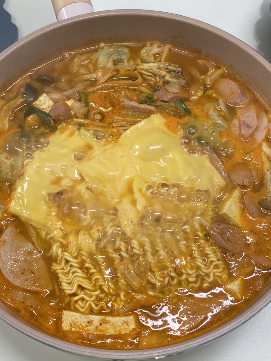 돼지네부대찌개 이미지