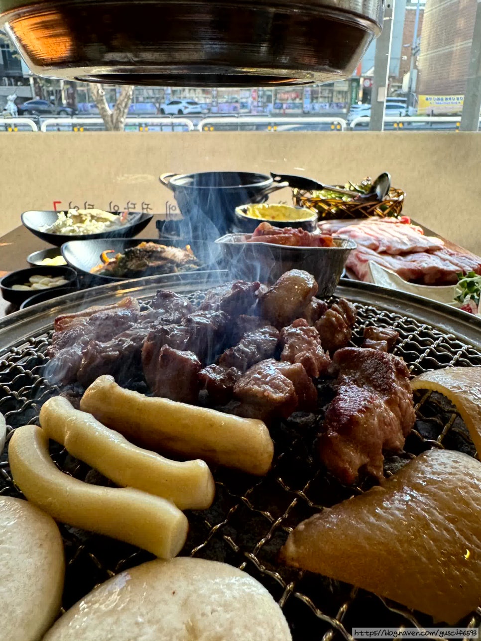 소먹고돼지먹고 이미지