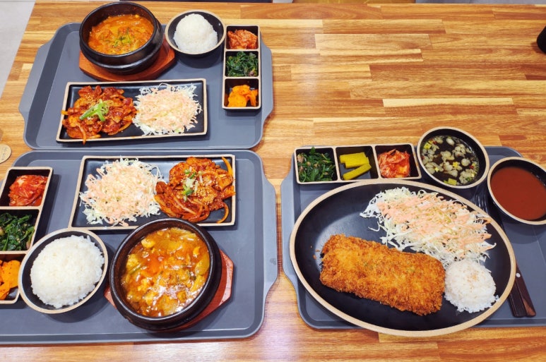 용감한 식당 수영점 이미지