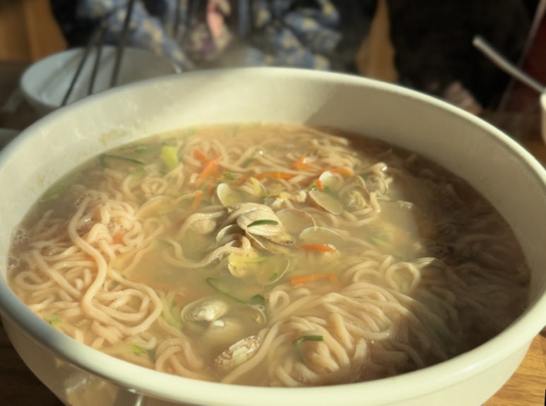 백년초바지락칼국수 이미지