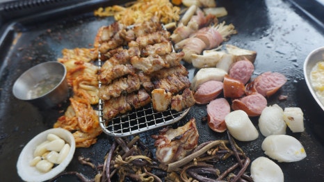 왕돌판고기집 이미지