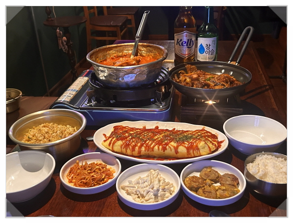푸짐한김치찌개 이미지