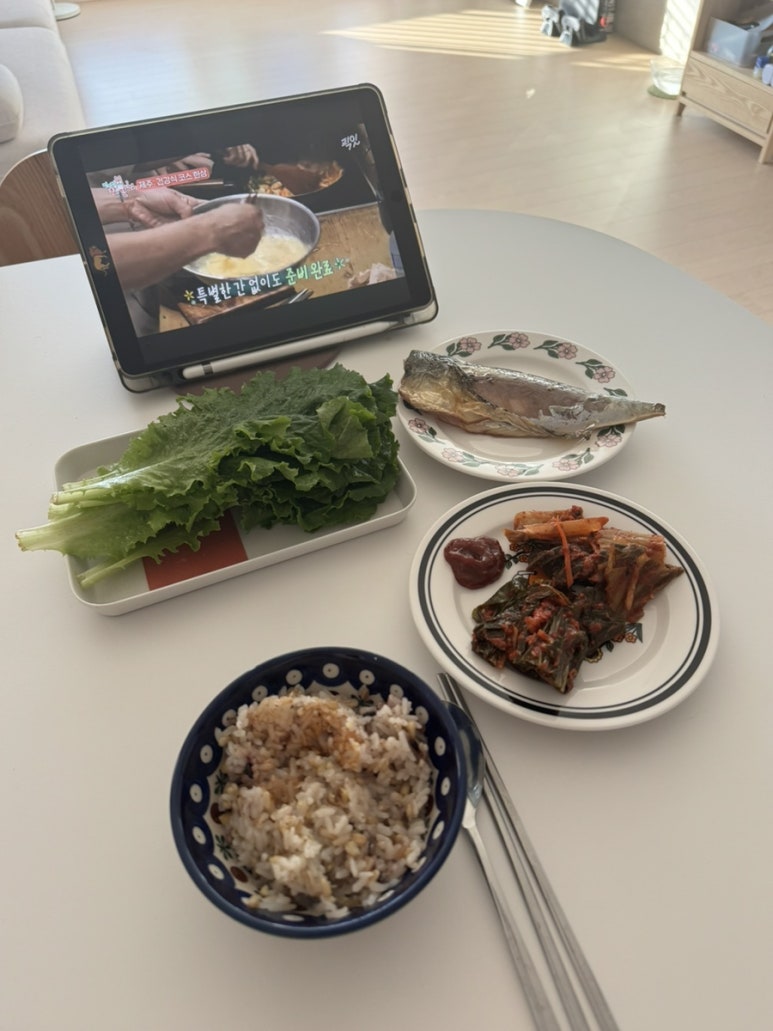 투앤티투네일 이미지