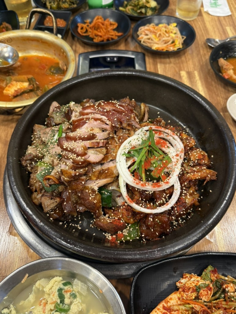 참숯에구운족발의전설 이미지