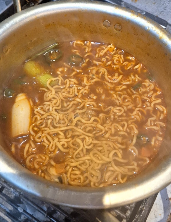 고기품은조개 이미지