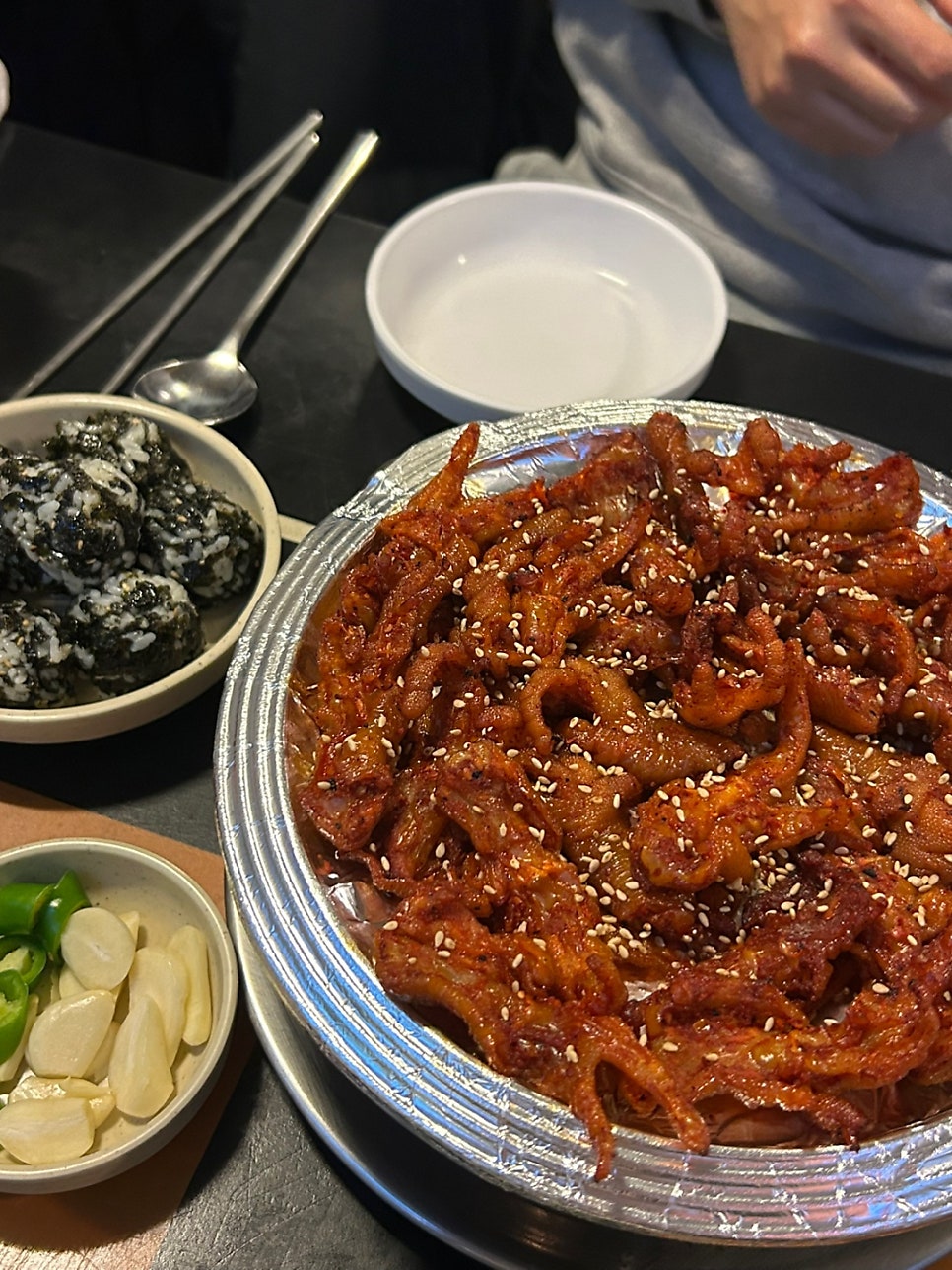 이동천석쇠불닭발 이미지