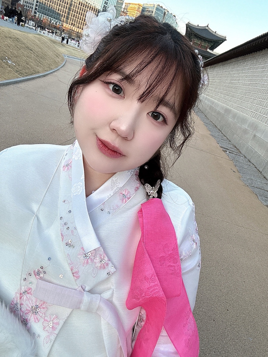 나예한복 이미지