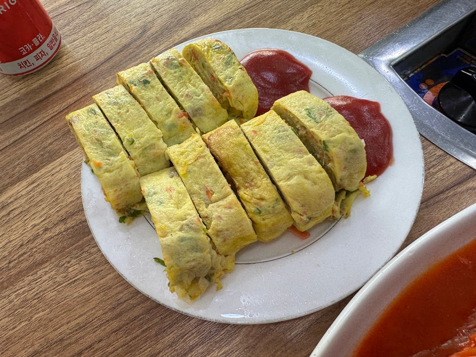 돼지듬뿍진짜김치찌개 이미지