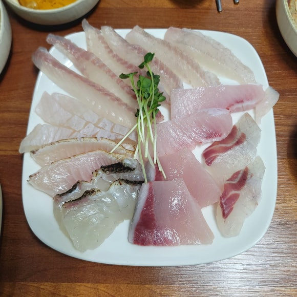 석화막썰어횟집 이미지