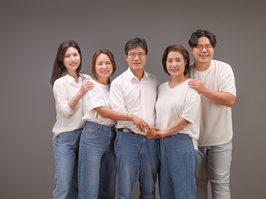 증명가족사진관레드셔터천안 이미지