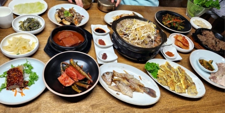 전통한정식 이미지