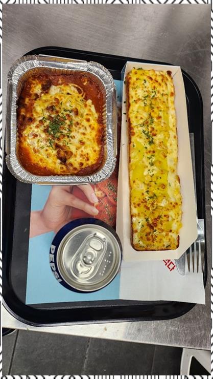 피자먹다 이미지