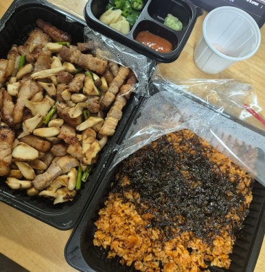 고기굽는아저씨 이미지