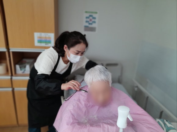 헤어공작소 이미지