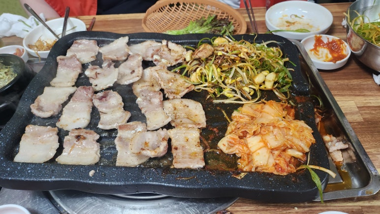 제주통돼지마을 이미지