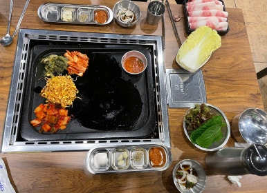 돌판구이 생삼겹 이미지