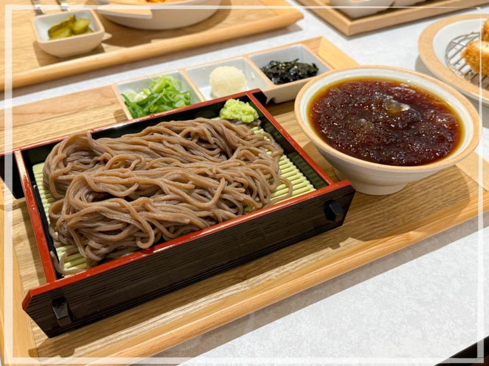 정성카츠 이미지