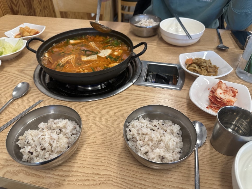 옛날김치찌개랑부대랑 이미지