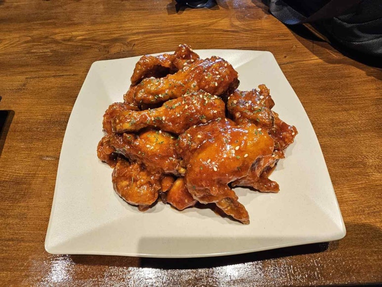 찐이야숯불두마리치킨 이미지