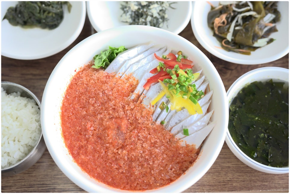 갯마을식당 이미지