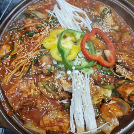 형과아우황칠누룽지삼계탕 이미지