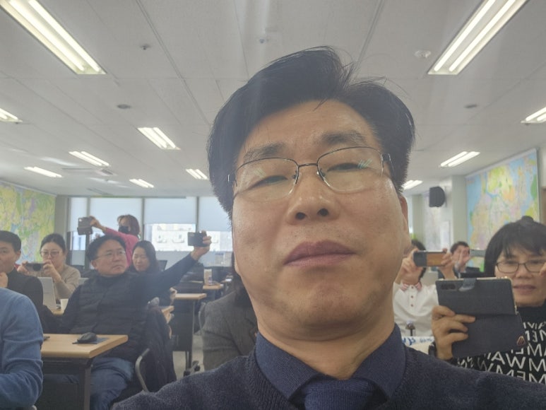 솔로몬 공인중개사 사무소 이미지