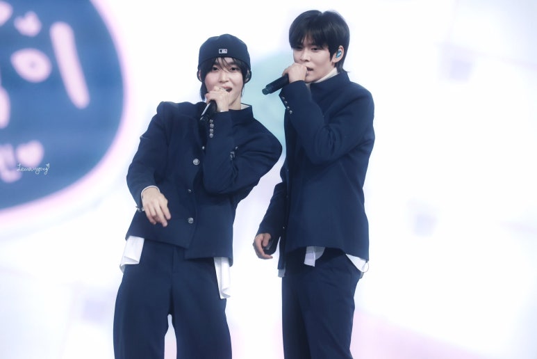 허그(HUG) 이미지