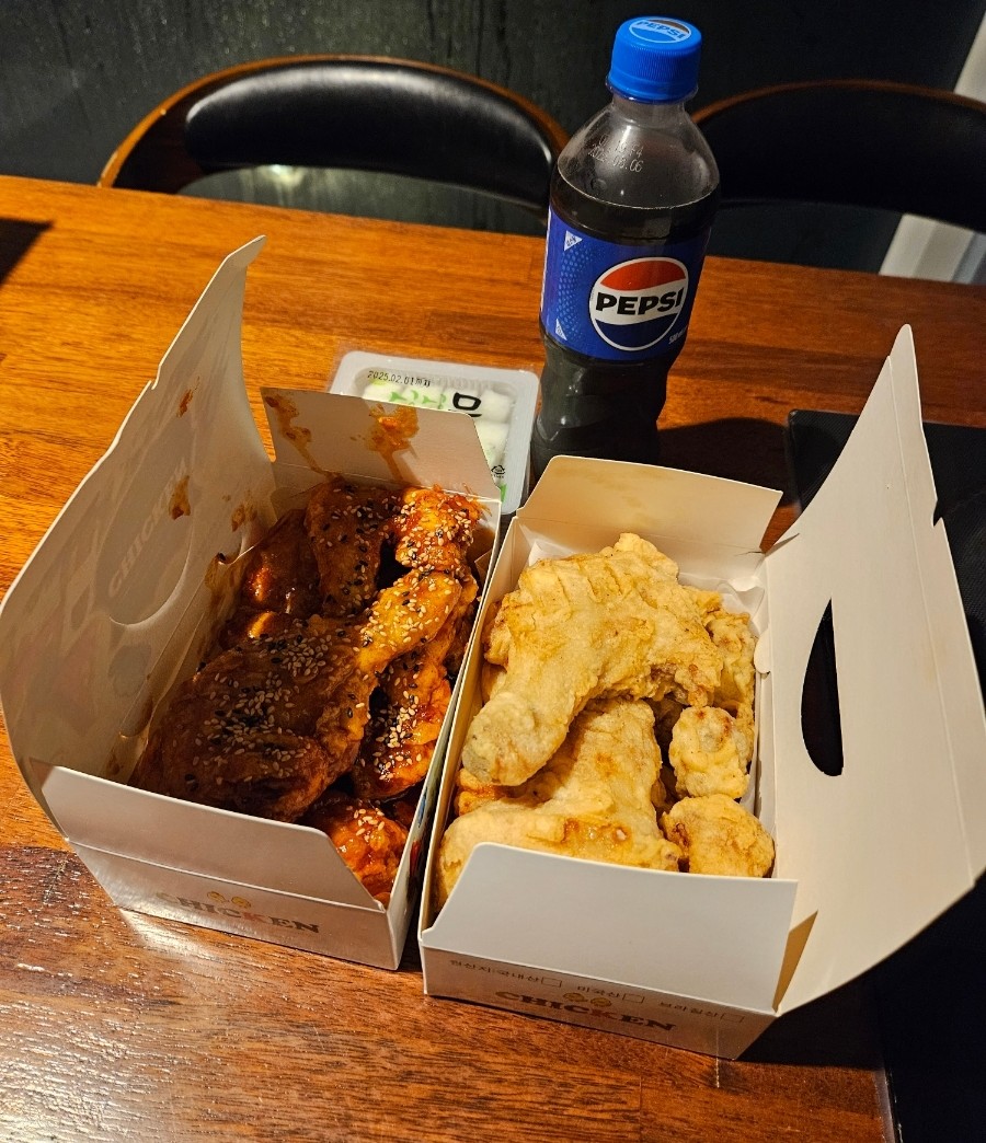 엄마산딸기치킨 이미지