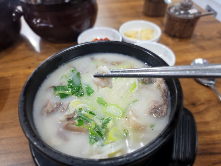 삼거리 사골 순대국 이미지