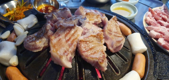 넙딱집 이미지