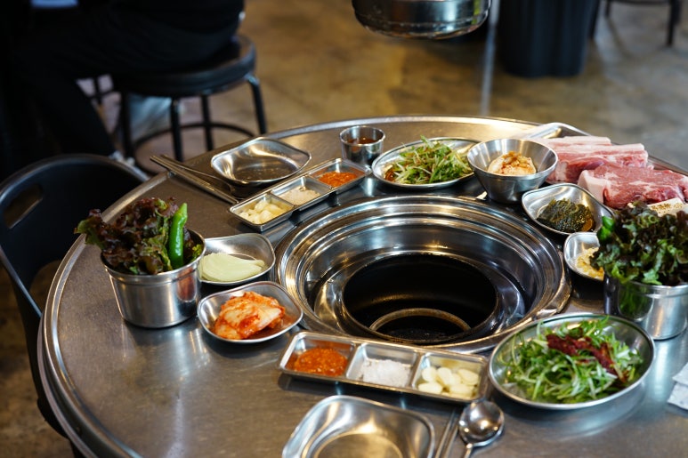 흑돼지김치말이 이미지