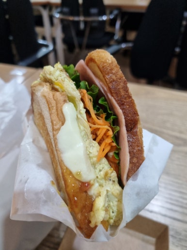 도하 토스트 이미지