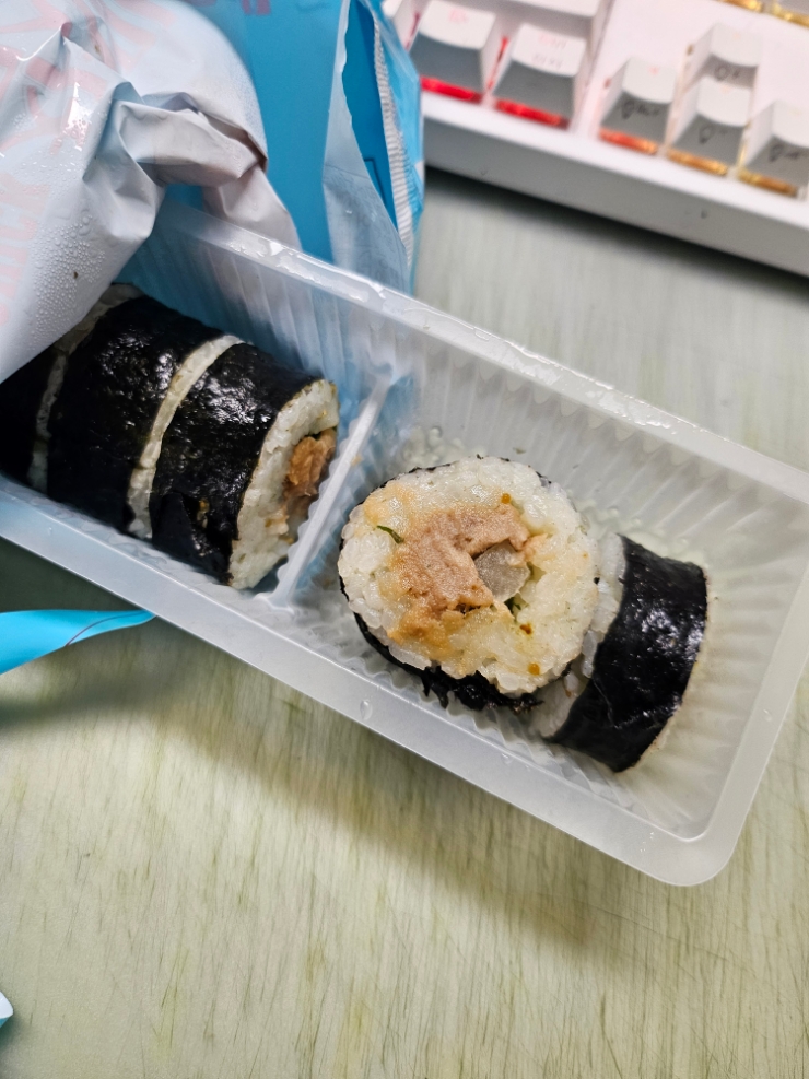 고인돌김밥 이미지
