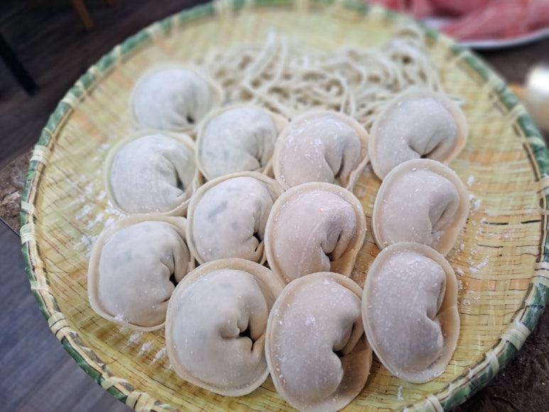 산데미 수제만두 이미지