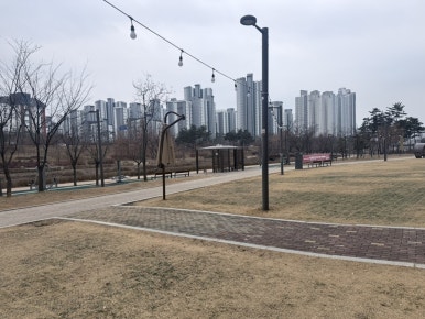 탐디네일 이미지