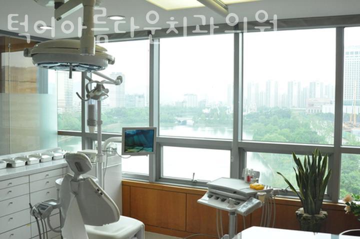 턱이아름다운치과 이미지