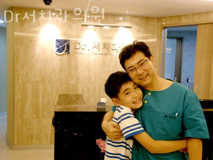 DR.서치과의원 이미지