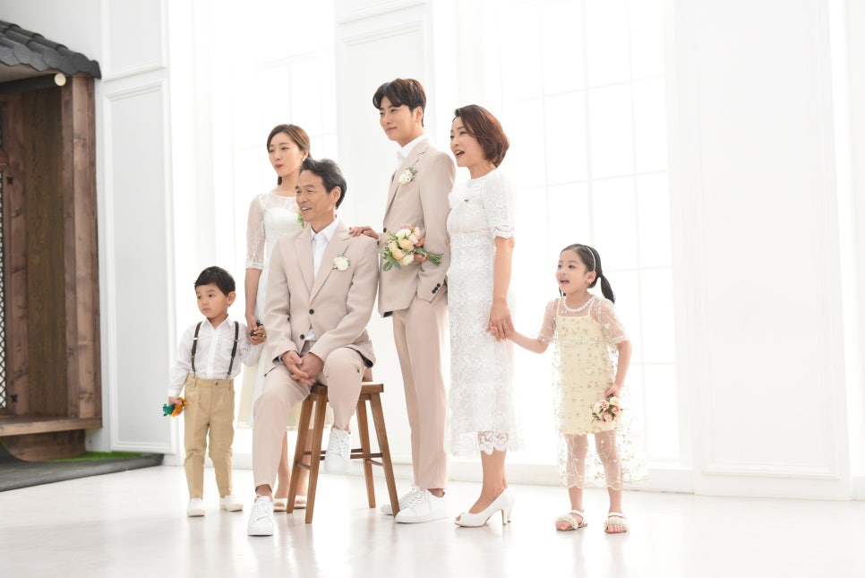 증명가족사진관레드셔터천안 이미지