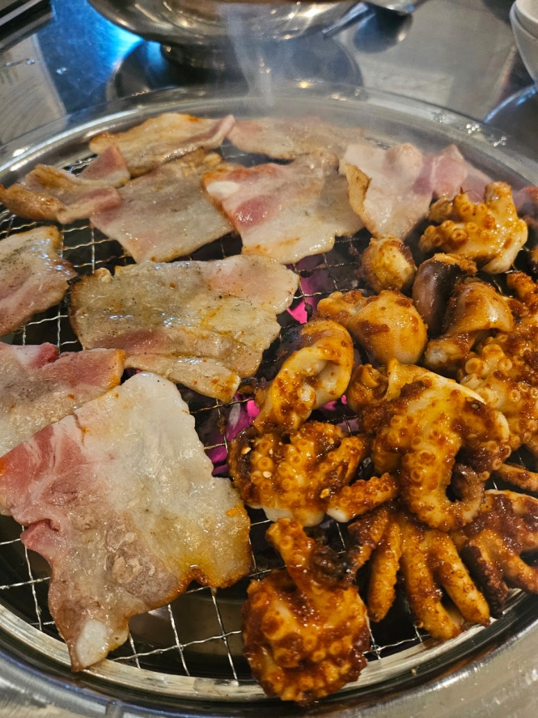 평화 숯불 쭈꾸미 이미지