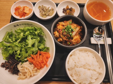 본죽앤비빔밥 이미지
